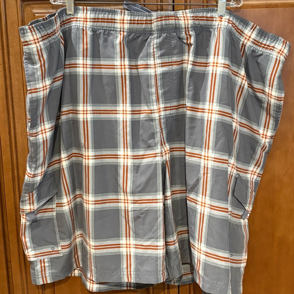 MEN’S SWIM TRUNKS GRAY AND ORANGE PLAID SIZE 4XL EUC